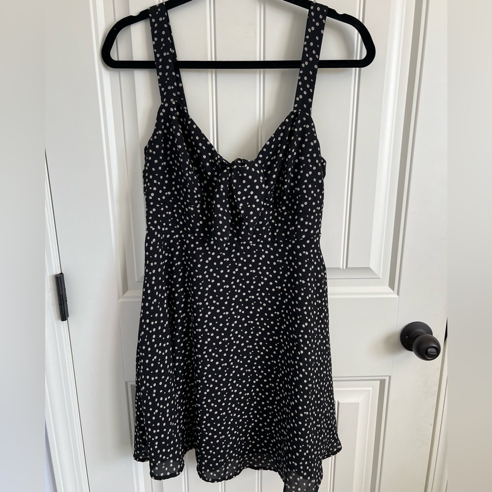 Cloud sky size large black floral spaghetti strap dress